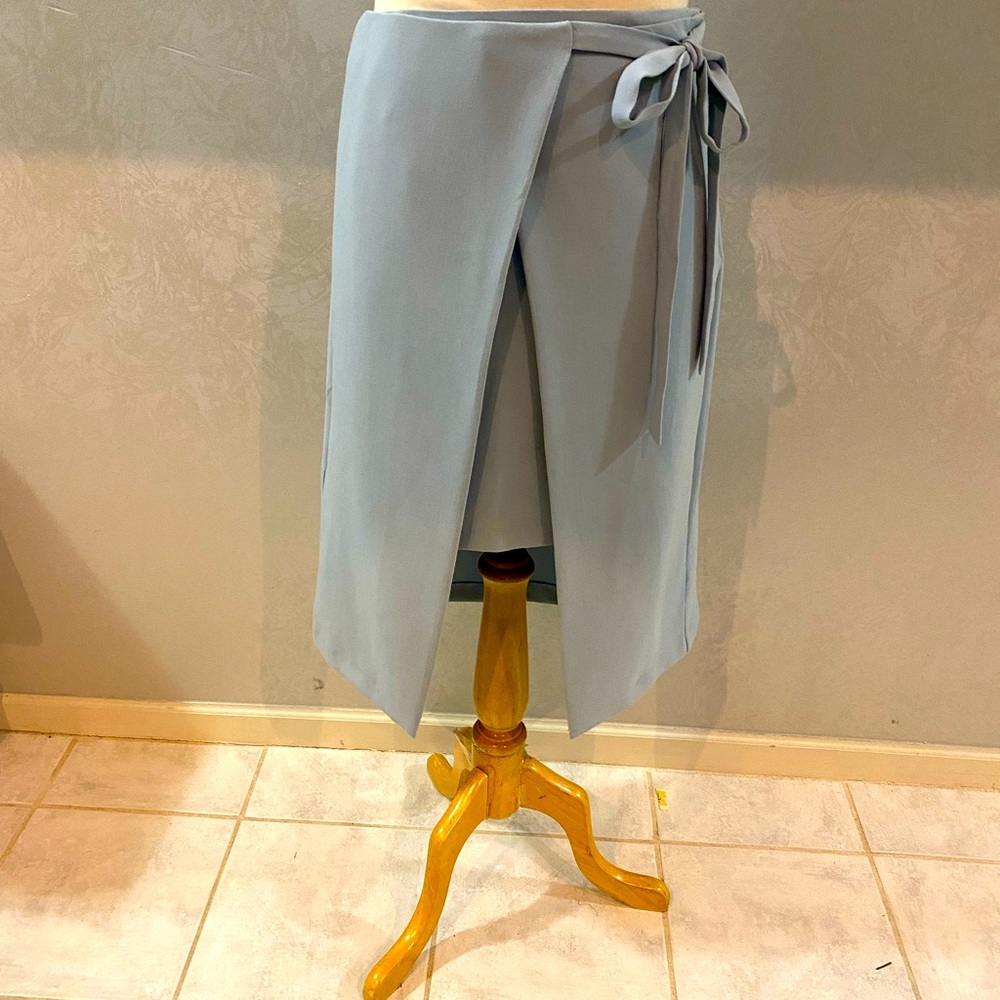 Skirt - Picture 2 of 2